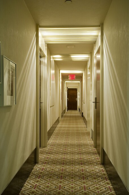 City Club Hotel - Image 30