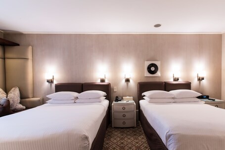 City Club Hotel - Image 41