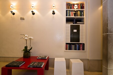 City Club Hotel - Image 29
