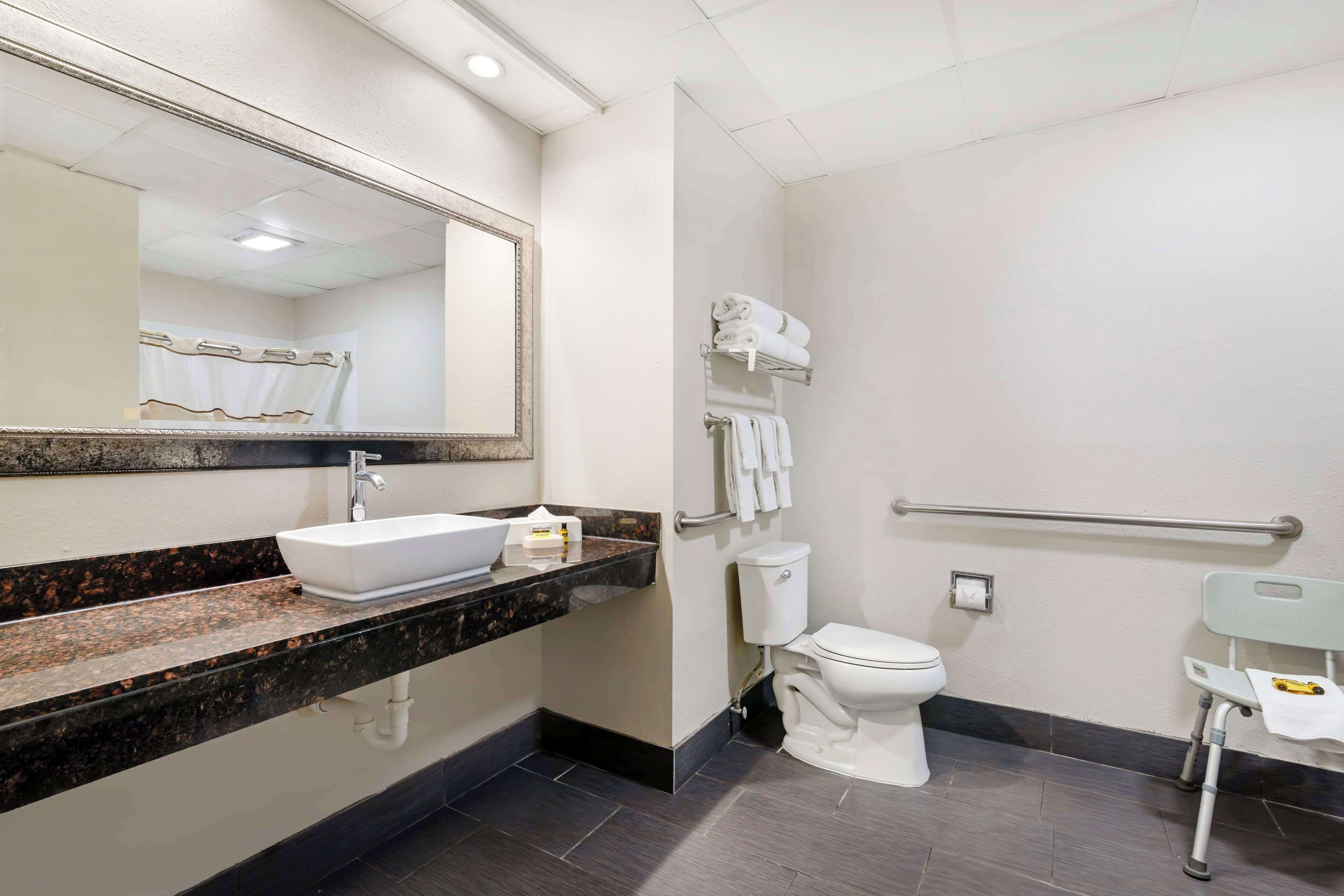 suite, 2 queen beds, accessible, non smoking | bathroom | combined shower/bathtub, free toiletries, hair dryer, towels