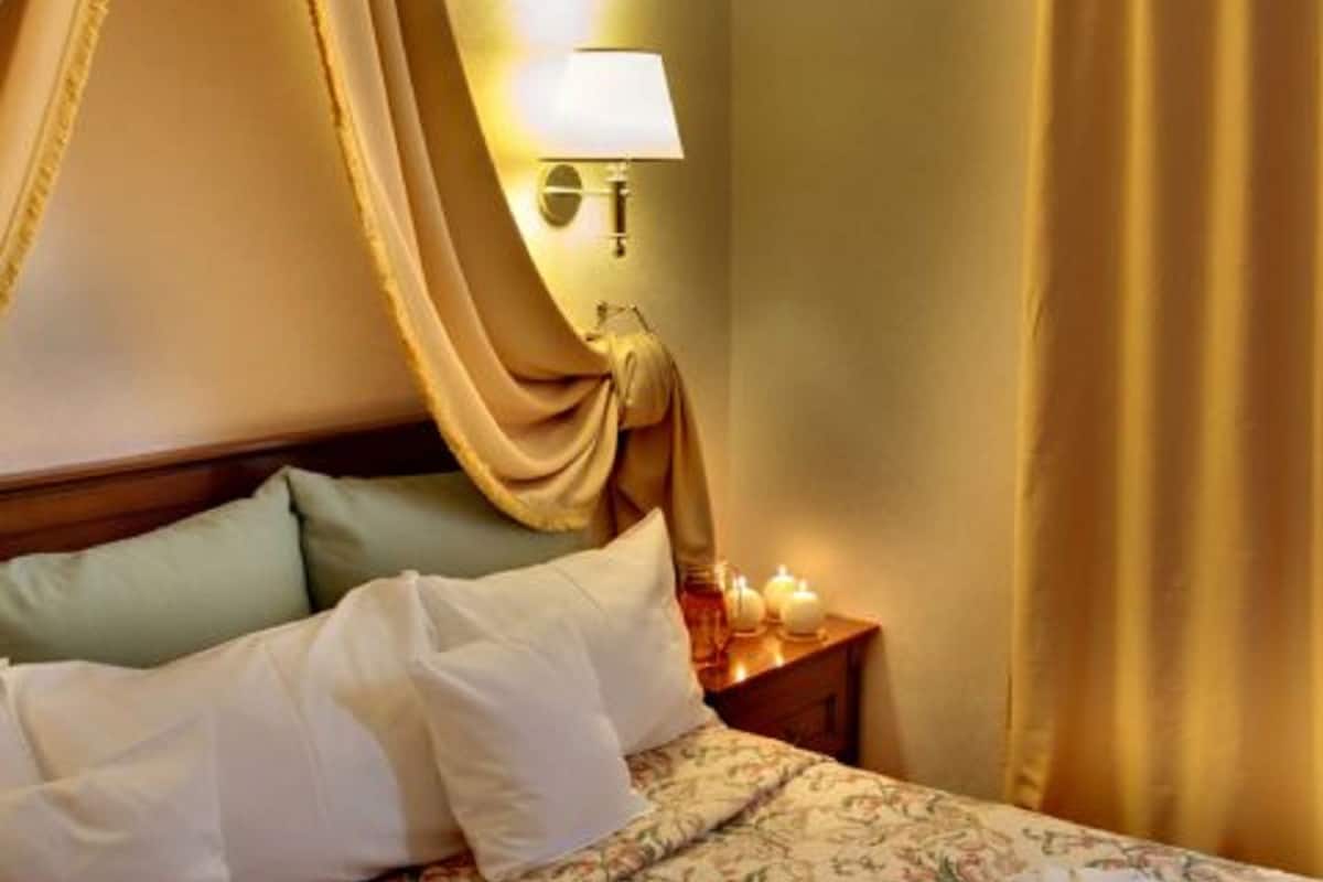 1 bedroom, hypo-allergenic bedding, minibar, in-room safe