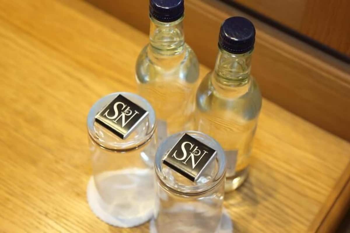 Ăquipements de salle de bain | Ensemble douche/baignoire, sĂšche-cheveux, serviettes fournies, savon