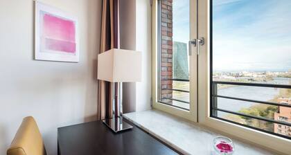 Lindner Hotel Frankfurt Main Plaza, part of JdV by Hyatt