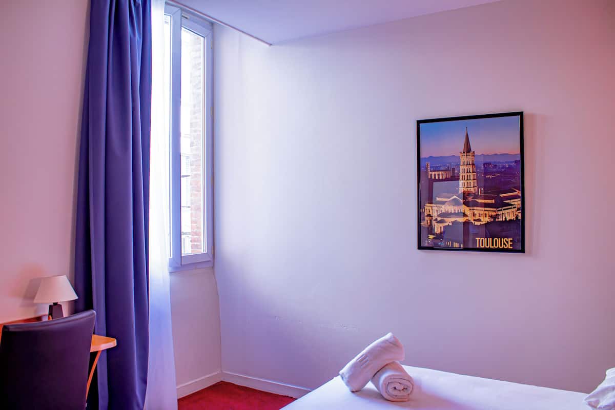 Superior Double Room, 1 Double Bed, Bathtub | Premium bedding, in-room safe, desk, blackout drapes