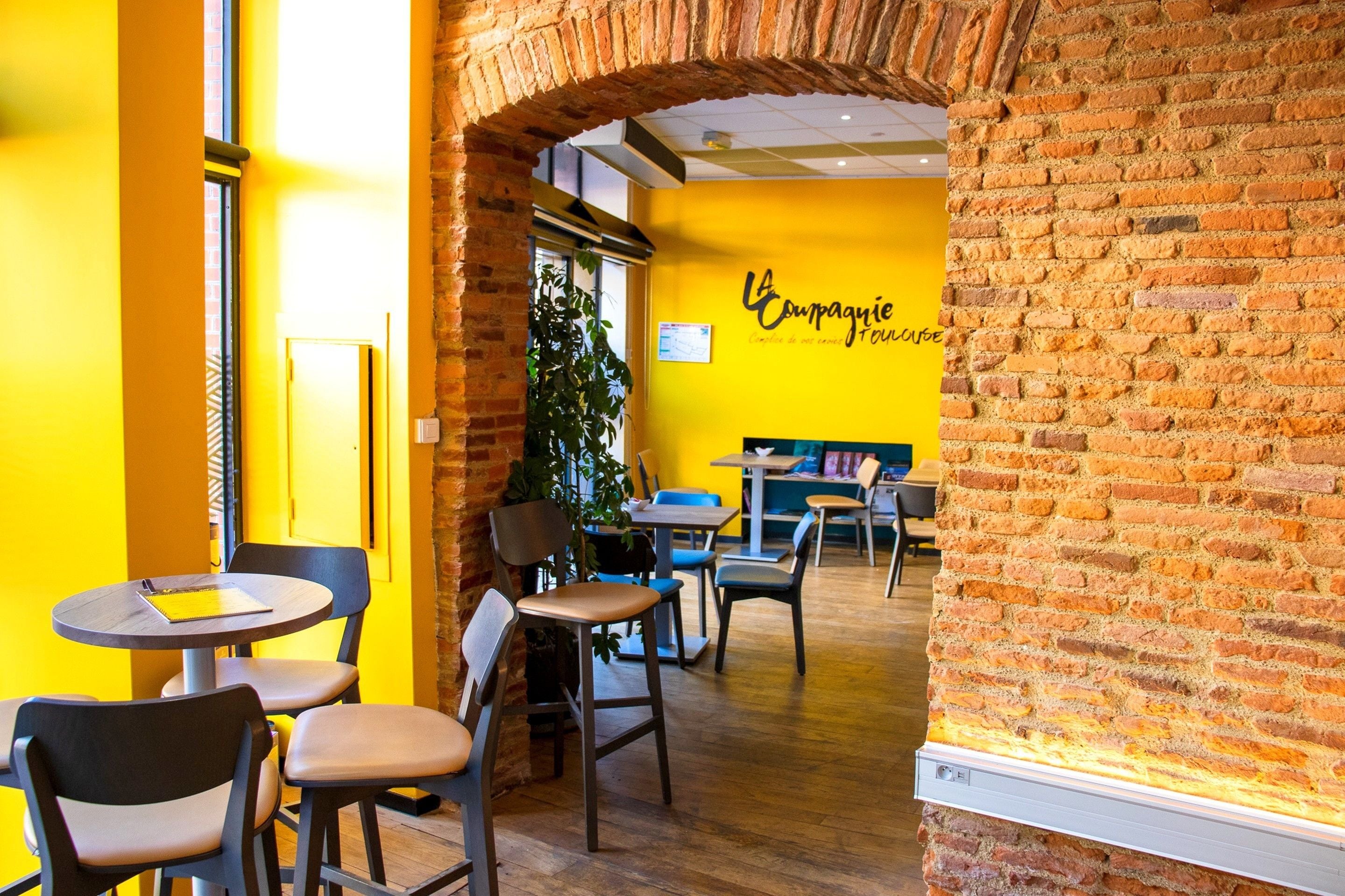 Daily buffet breakfast (EUR 12.90 per person)