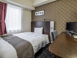 Habitación estándar doble, no fumadores | 1 dormitorio, escritorio, cortinas opacas y sistema de insonorización