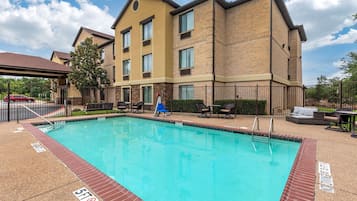 Seasonal outdoor pool