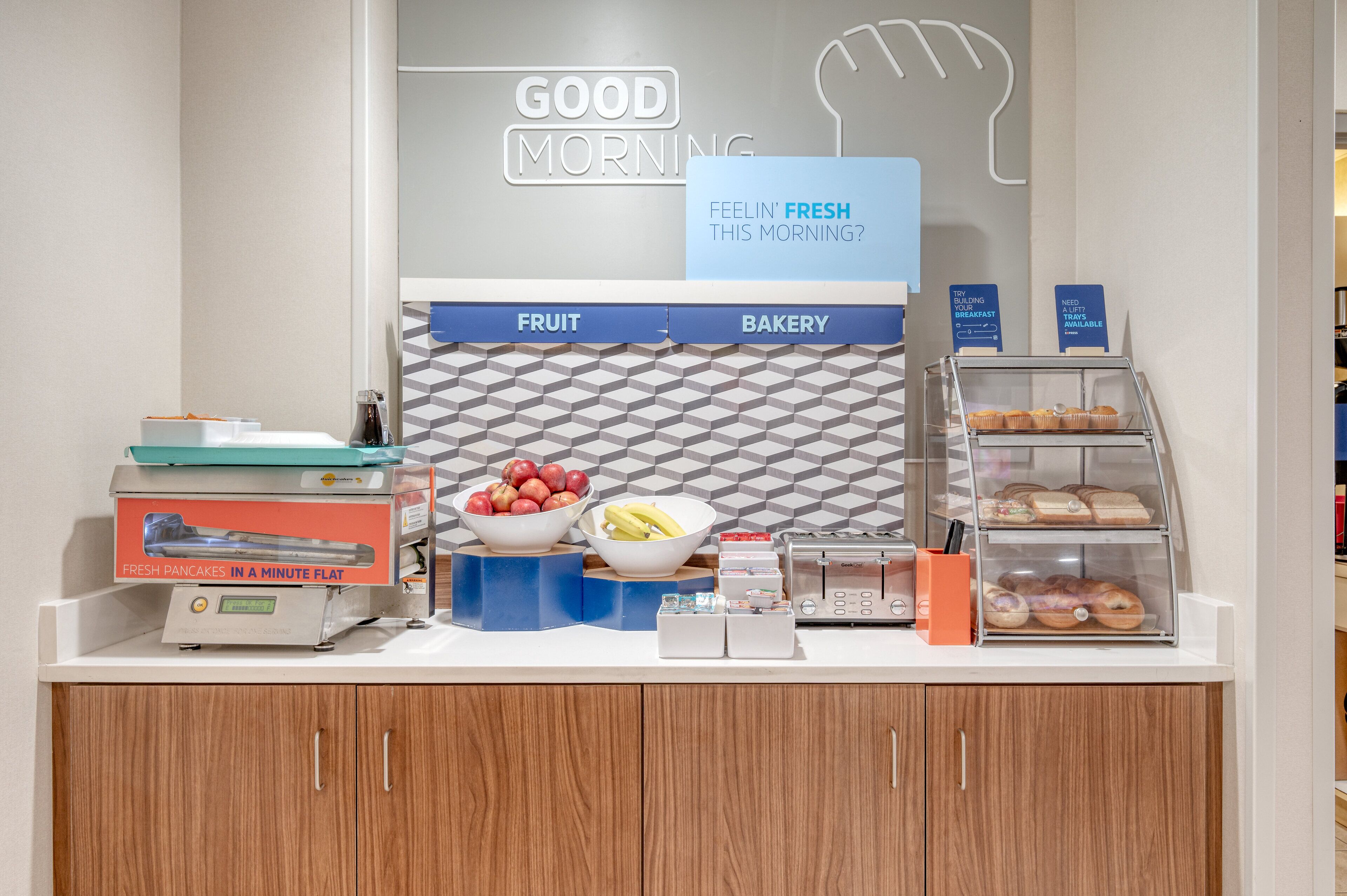 free buffet breakfast