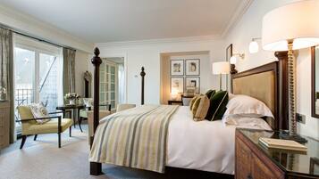 Suite (Blaton) | Premium bedding, minibar, in-room safe, desk