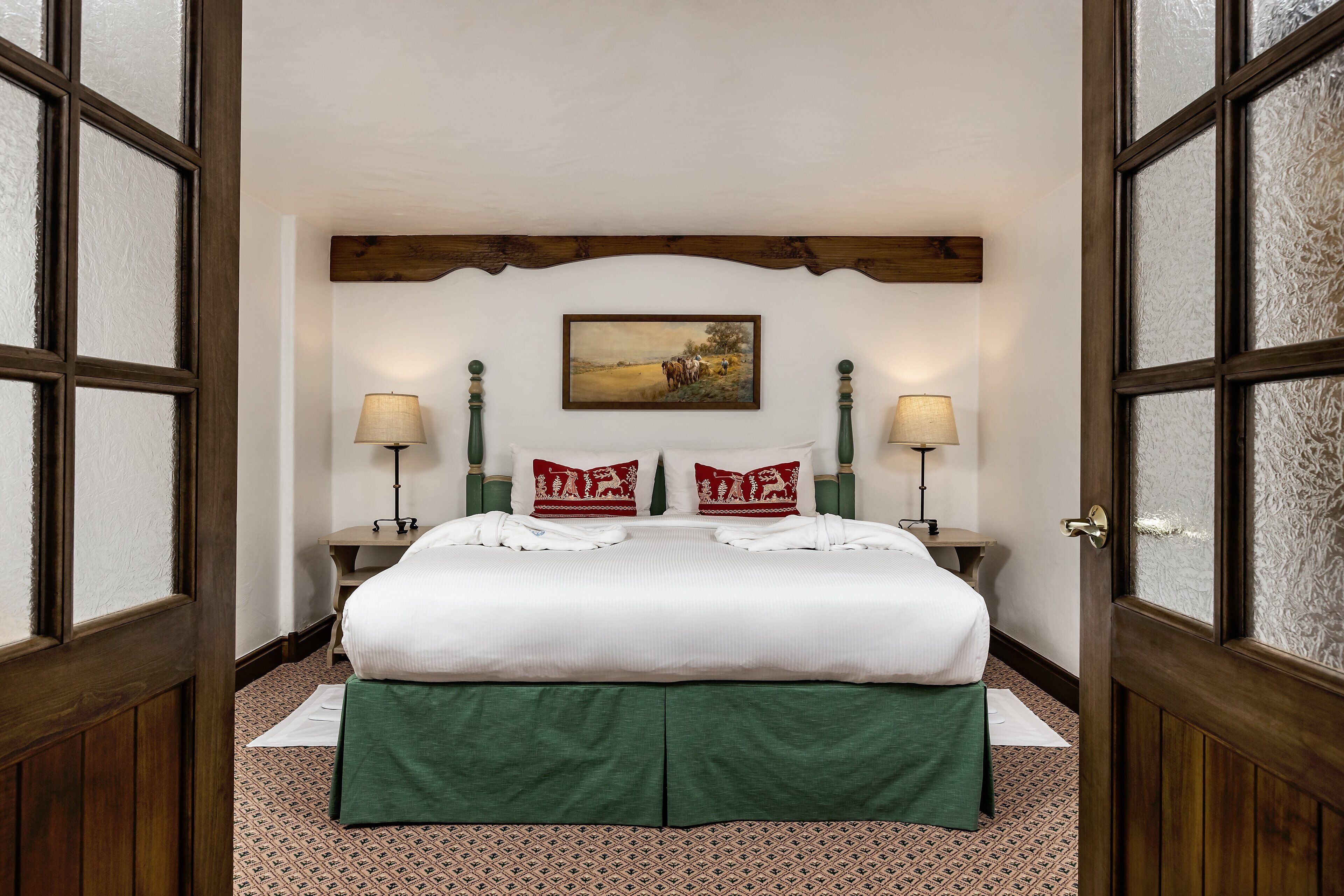 golden peak 2 bedroom suite 1 king and 2 twins bi level | 1 bedroom, premium bedding, minibar, in-room safe