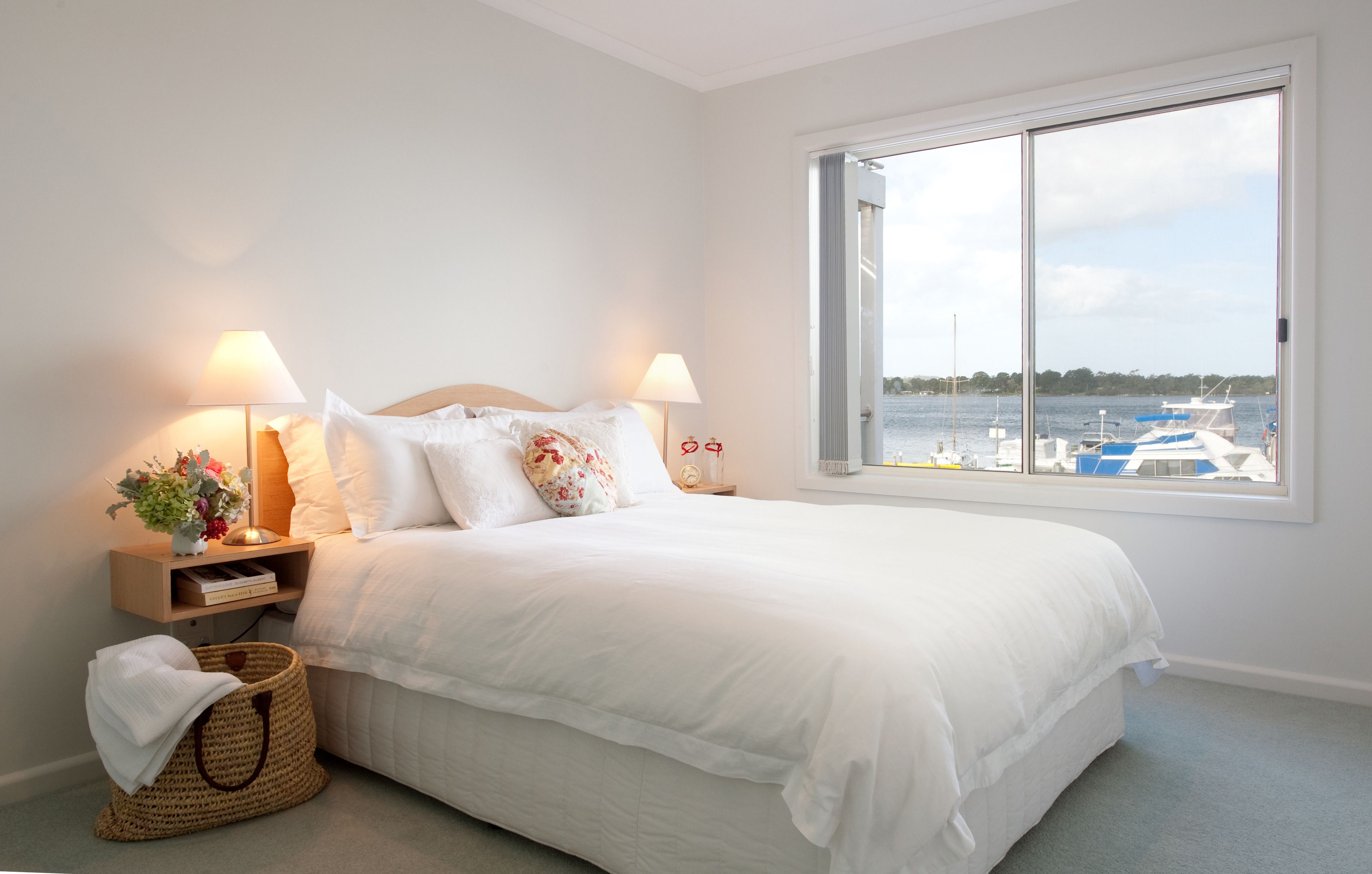 three bedroom bancroft bay apartment | individually furnished, laptop workspace, iron/ironing board, free wifi