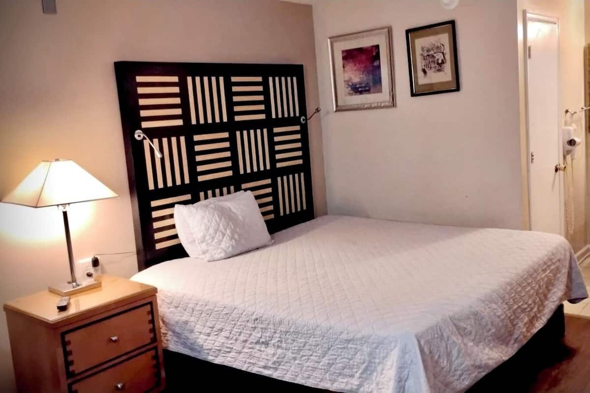In-room safe, individually decorated, individually furnished, desk