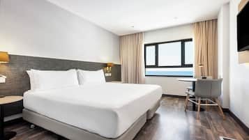 Minibar, caja de seguridad en la habitación, escritorio y wifi gratis