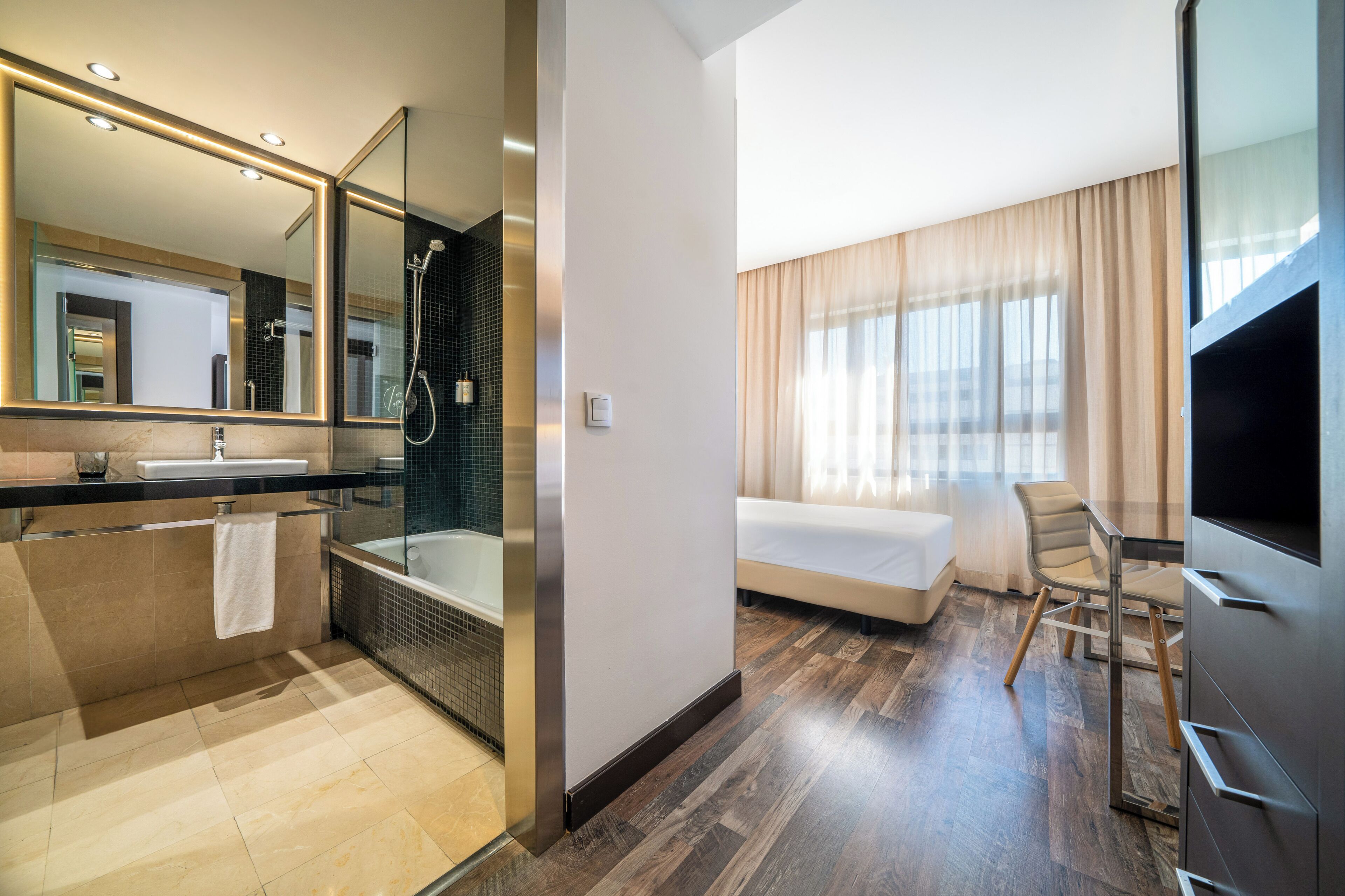 Foto - Hotel Cádiz Paseo del Mar, Affiliated by Meliá