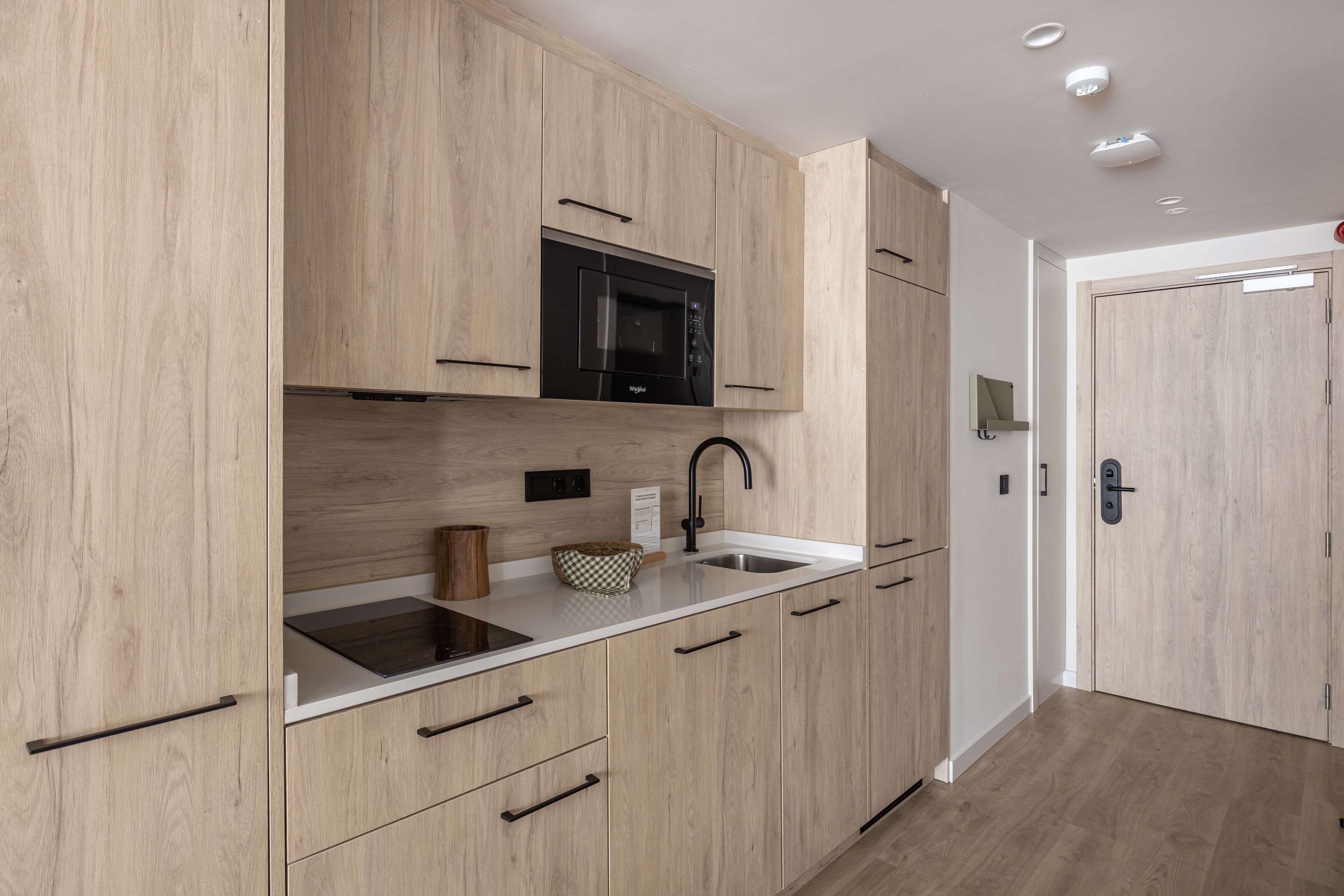 Apartment, 1 Bedroom | Private kitchen | Fridge, microwave, stovetop, dishwasher