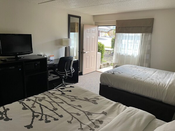 Desk, iron/ironing board, free WiFi, bed sheets