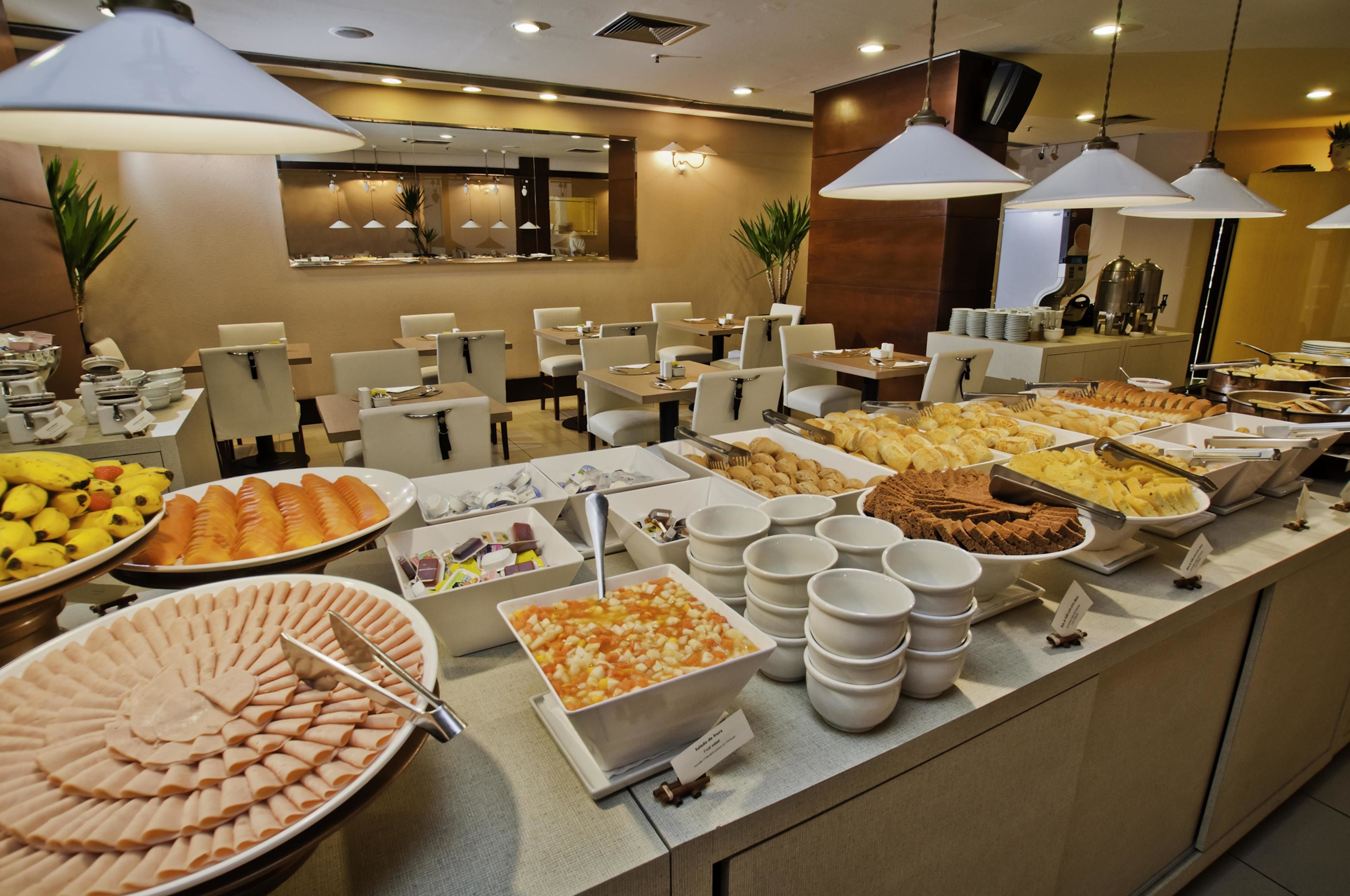 free daily self-service breakfast