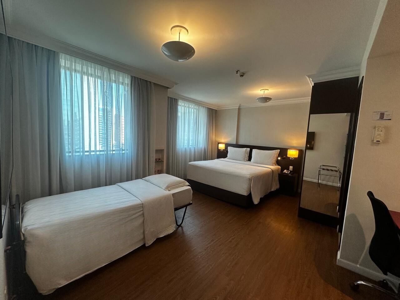 Egyptian cotton sheets, premium bedding, minibar, in-room safe