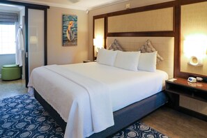 جناح - سرير ملكي مع أريكة سرير | ملاءات من القطن المصري وأغطية فراش متميزة وألحفة محشوة بالريش