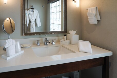 Almond Tree Inn Hotel Adults Only - Image 5