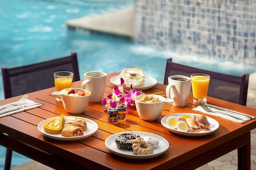 Almond Tree Inn Hotel - Adults Only