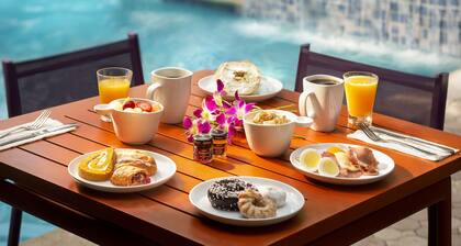 Almond Tree Inn Hotel - Adults Only