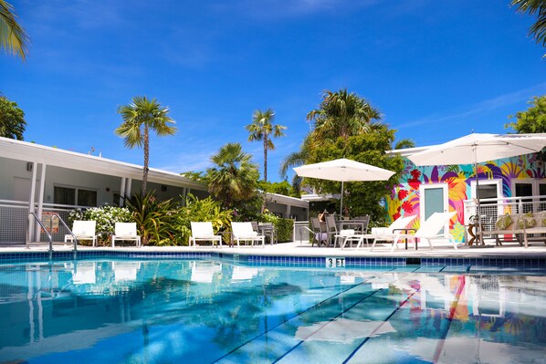 Poolside bar