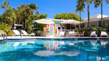 Outdoor pool, sun loungers