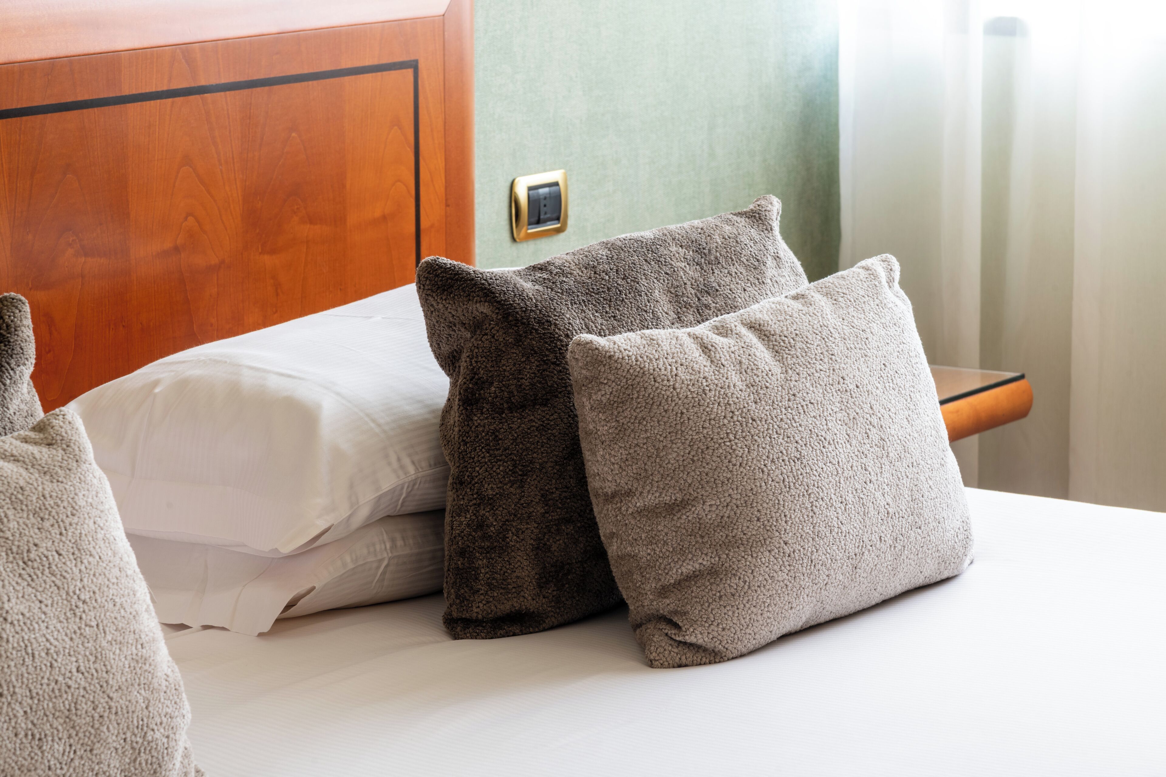 1 bedroom, down duvets, minibar, in-room safe