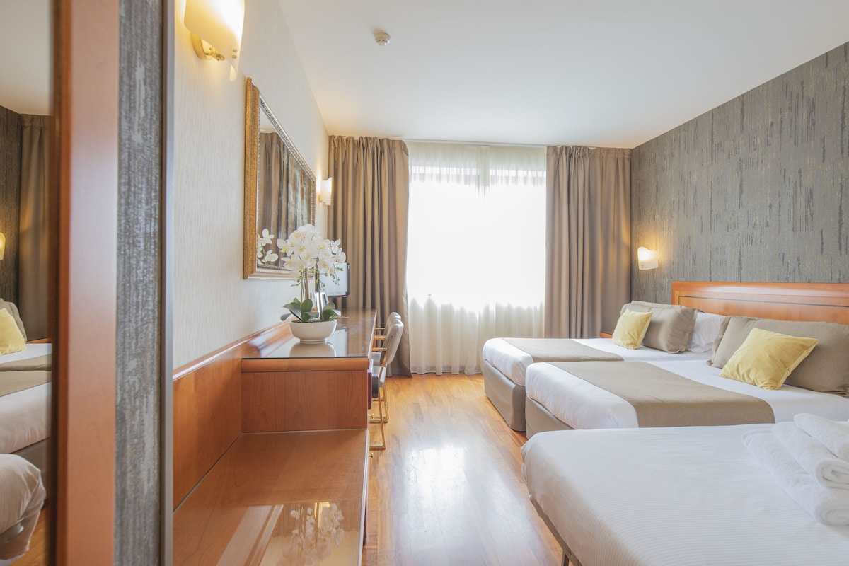Down duvets, minibar, in-room safe, desk