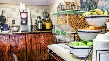 Petit déjeuner buffet compris