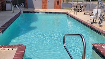 Seasonal outdoor pool