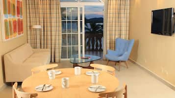 Literie de qualité supérieure, surmatelas, minibar