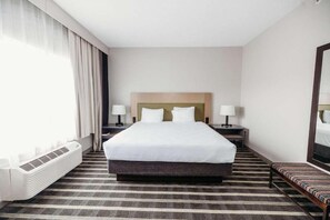 Suite, 2 Bedrooms, Non Smoking | 1 bedroom, premium bedding, in-room safe, individually furnished
