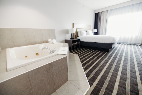Deluxe-Suite, 1 Schlafzimmer, Nichtraucher | Hochwertige Bettwaren, Zimmersafe, individuell eingerichtet