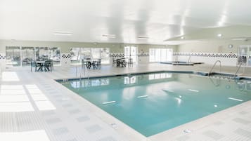 Indendørs pool