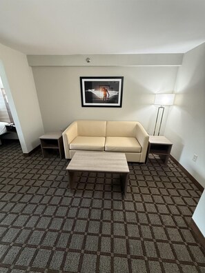 Suite, 1 King Bed, Non Smoking (with Single Sofabed)