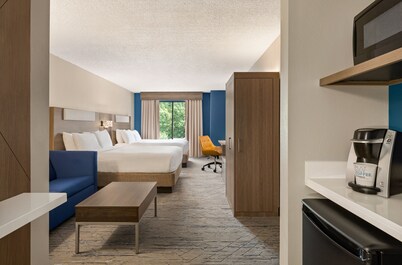 Holiday Inn Express & Suites Greenville - Downtown by IHG