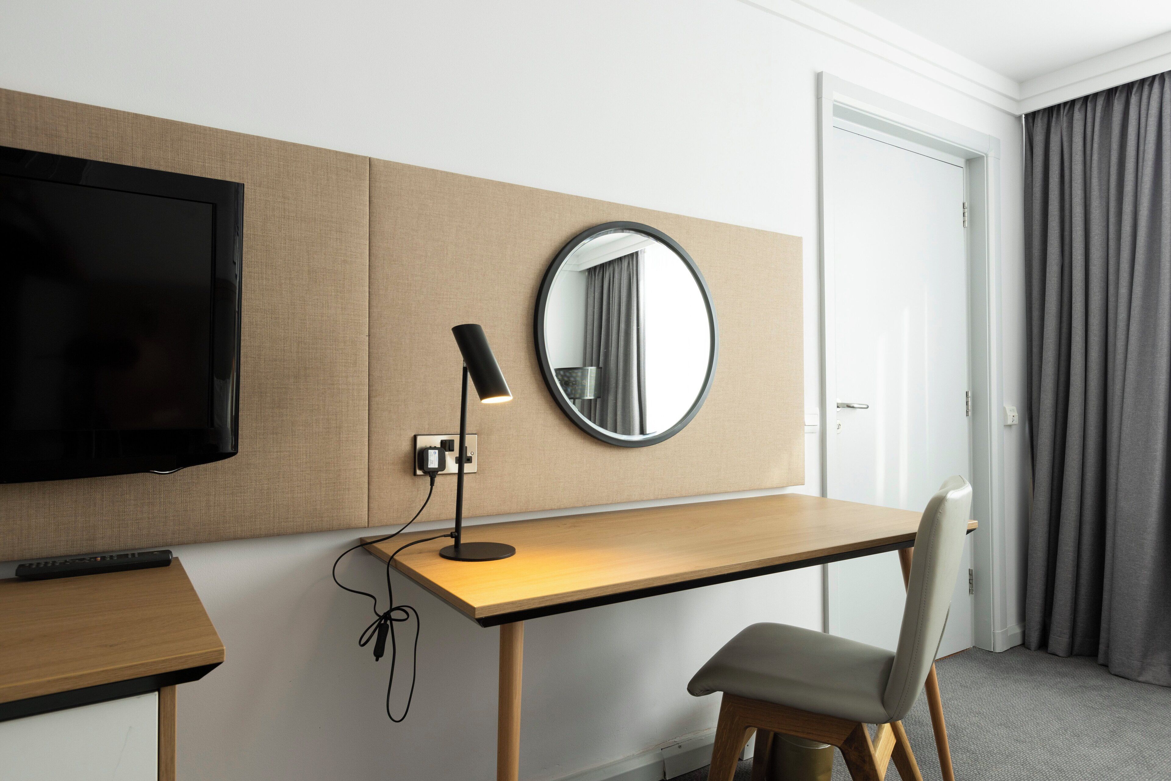 1 bedroom, in-room safe, desk, blackout curtains