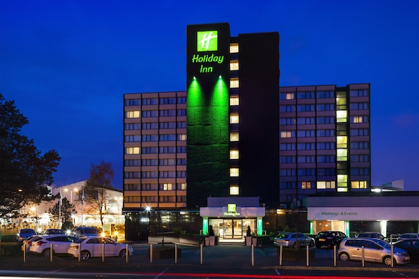 Overnatningsstedets facade – aften/nat