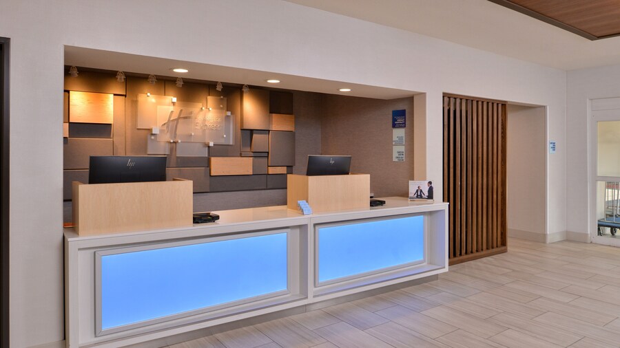 Holiday Inn Express Stockton Southeast by IHG