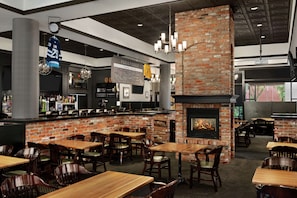 Restaurant - Hampton Inn & Suites by Hilton Langley-Surrey (Surrey)