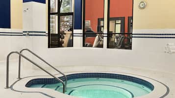 室內 Spa 池