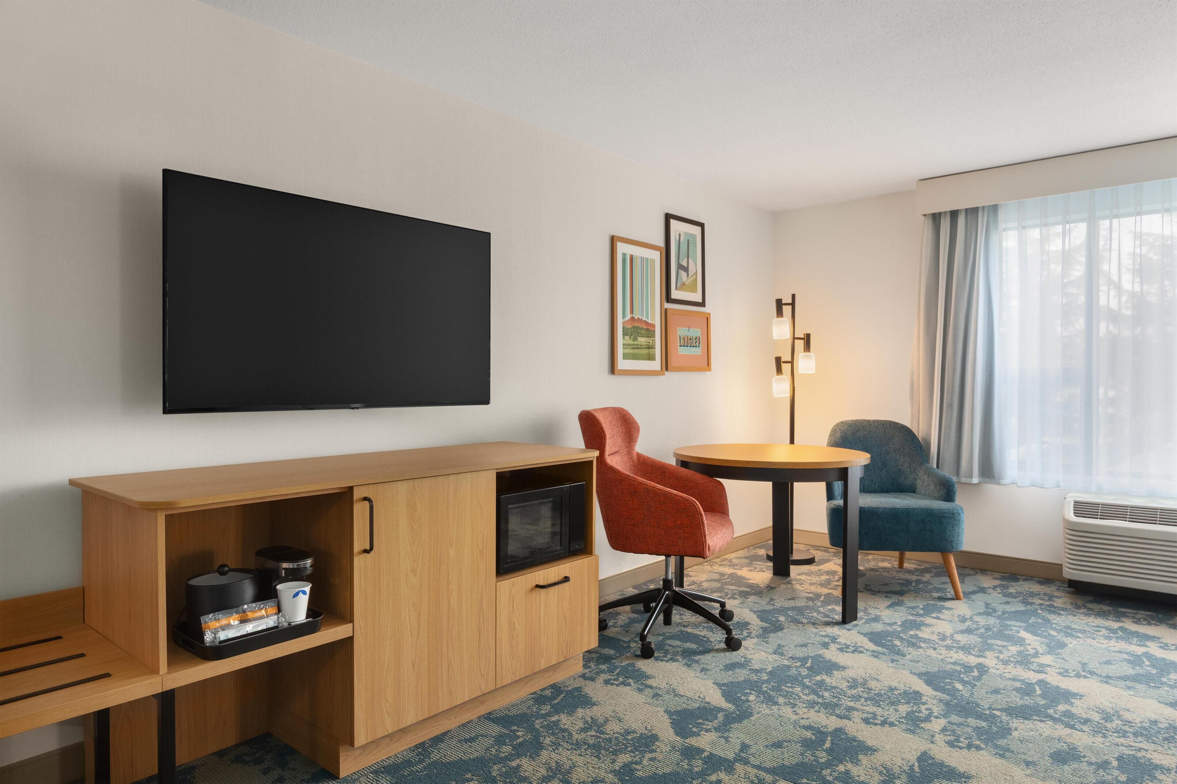 Room, 2 Queen Beds, Accessible, Non Smoking