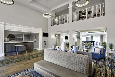 Reception. Hampton Inn Ft. Lauderdale Airport North Cruise Port
