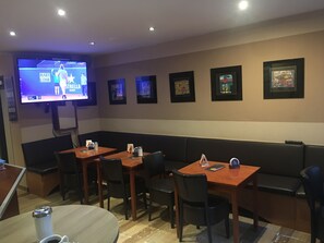 Bar (on property) - AltDüsseldorf (Düsseldorf)