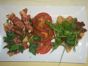Alimentos y bebidas