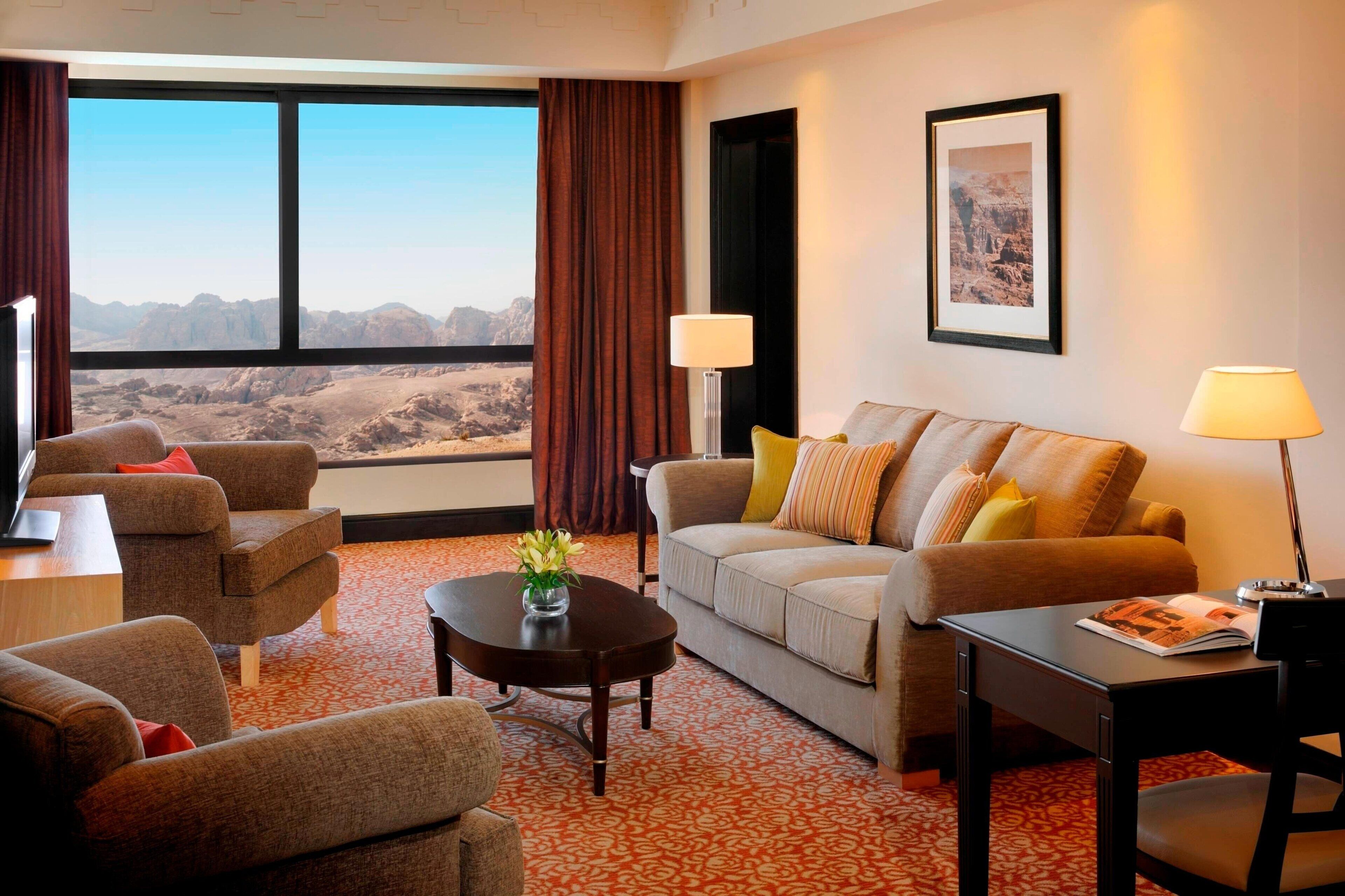 suite, 1 bedroom, smoking, valley view | living room | lcd tv