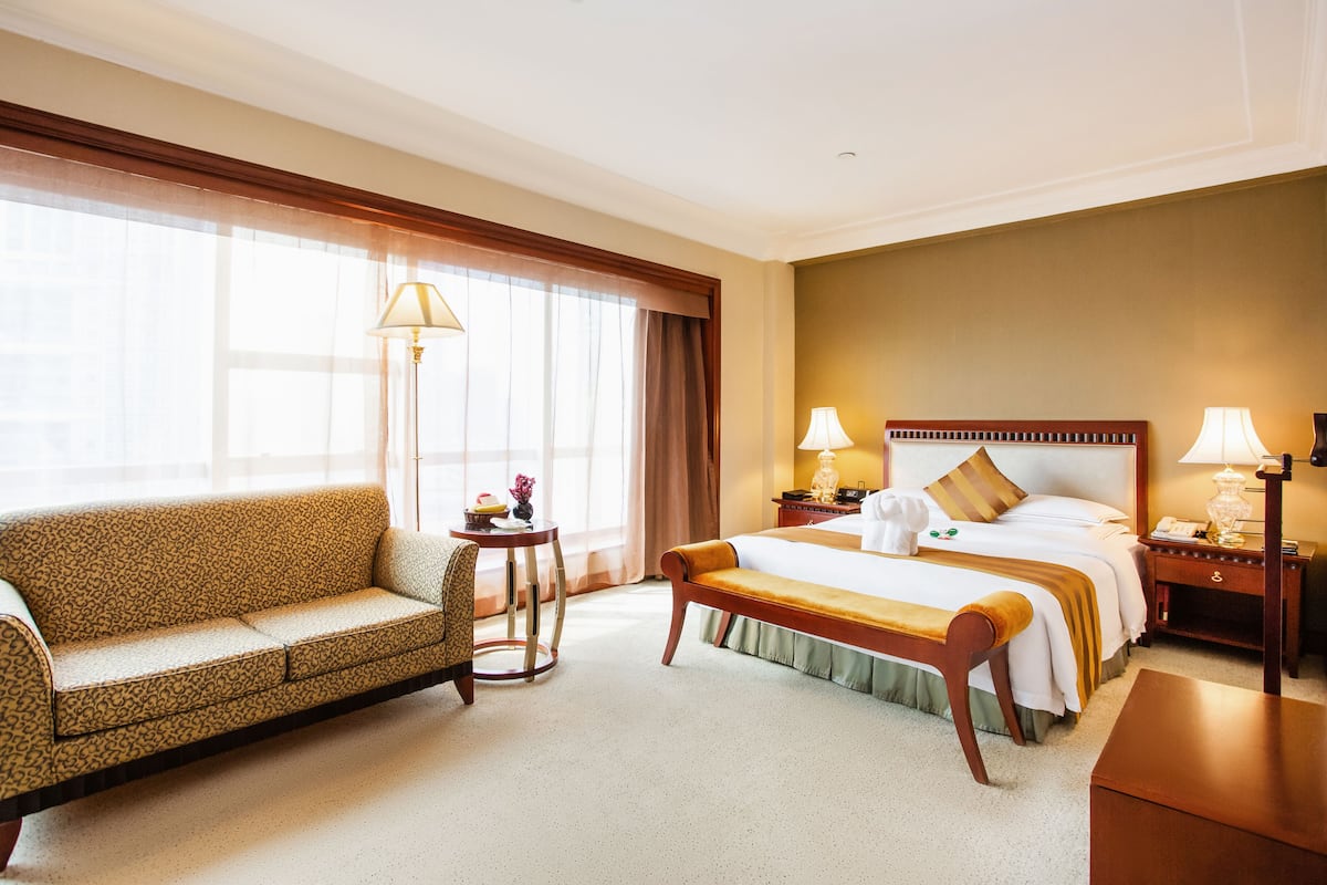 Deluxe Room, 1 King Bed