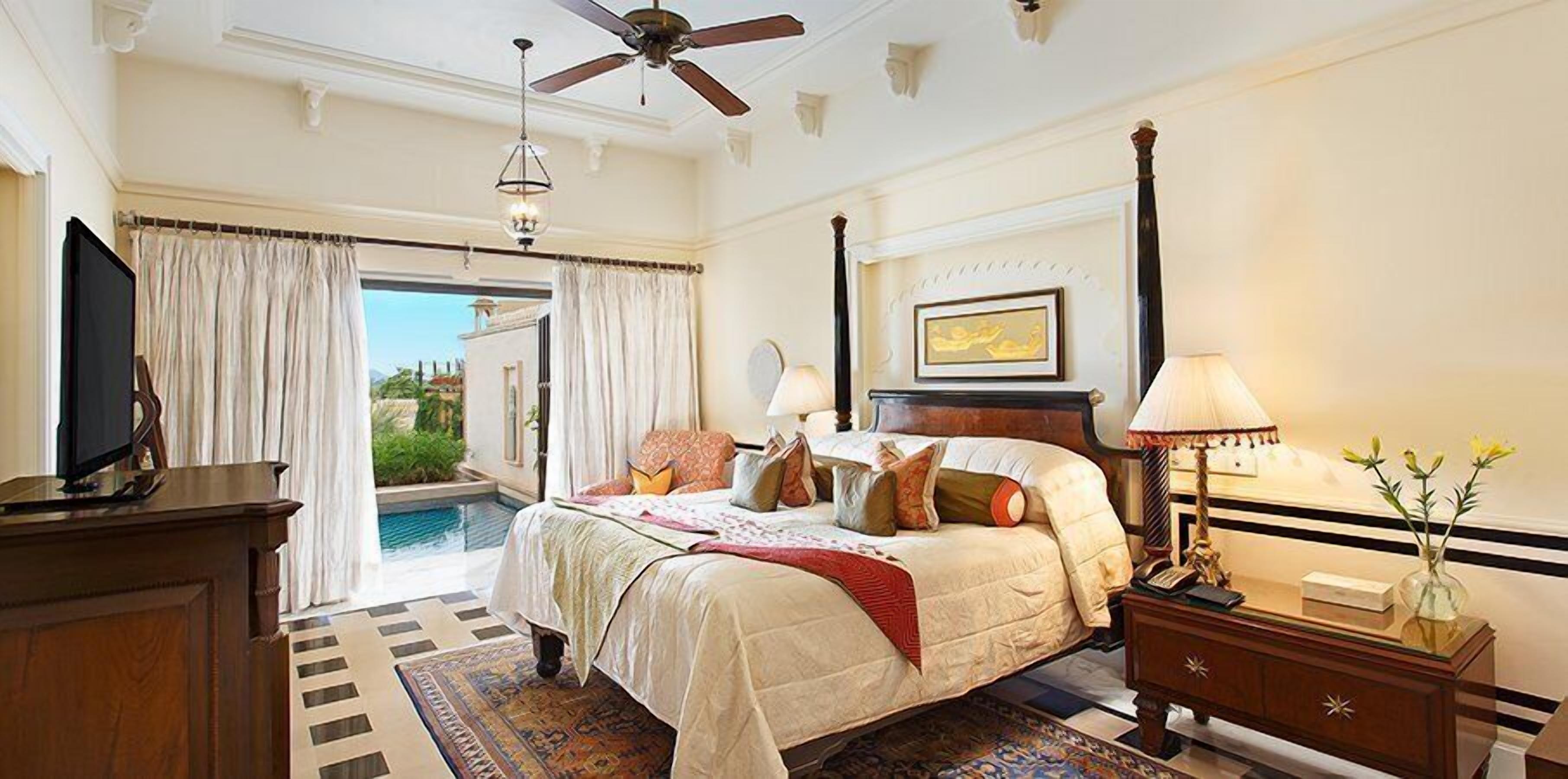 Oberoi udaivilas deals